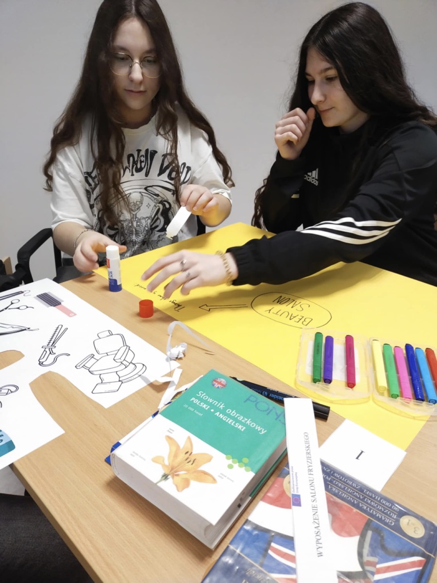 1c06a086-df36-4572-804b-75e24faf5a04