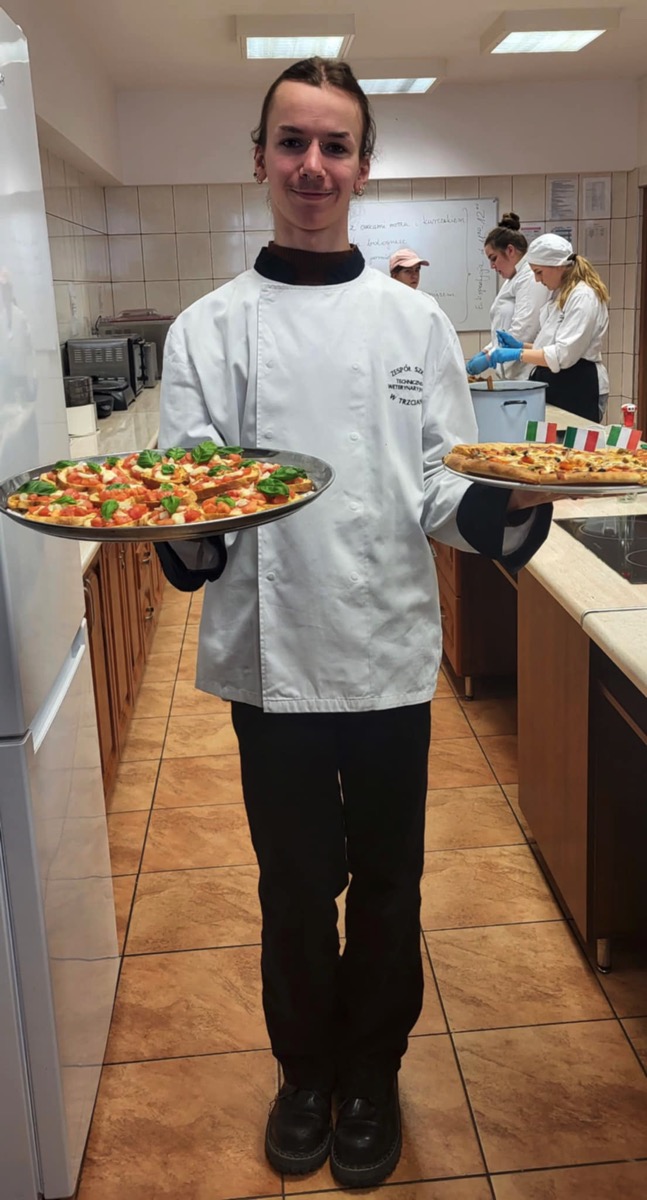 53aa6135-4e93-436b-bc2e-97cf4909ca9e