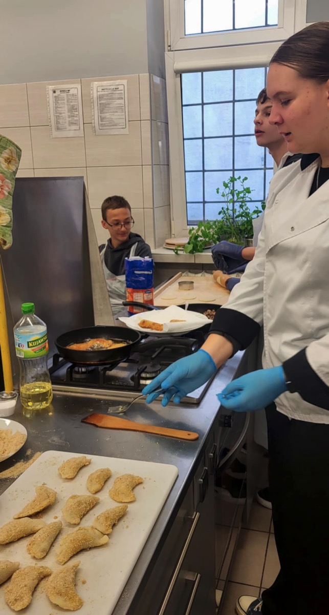 684ab346-a85f-47e0-85ab-b30a6bda2329