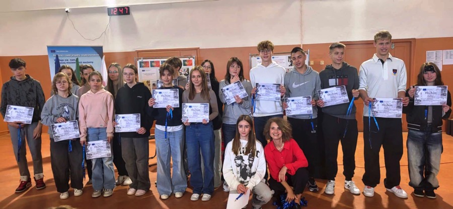 e03ff7a5-72a5-423e-aaec-83bd0438d728