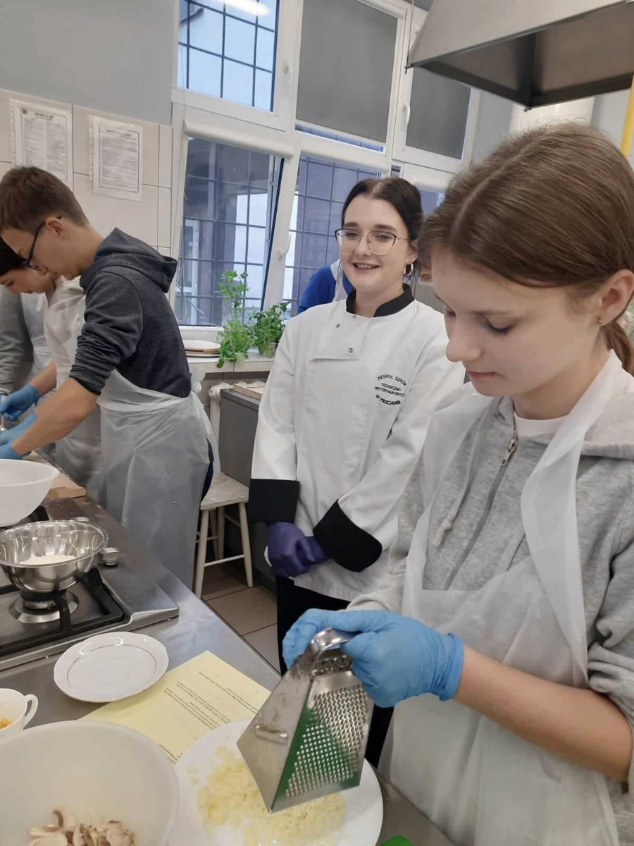 462540965_1057697245637031_7229681792714208426_n