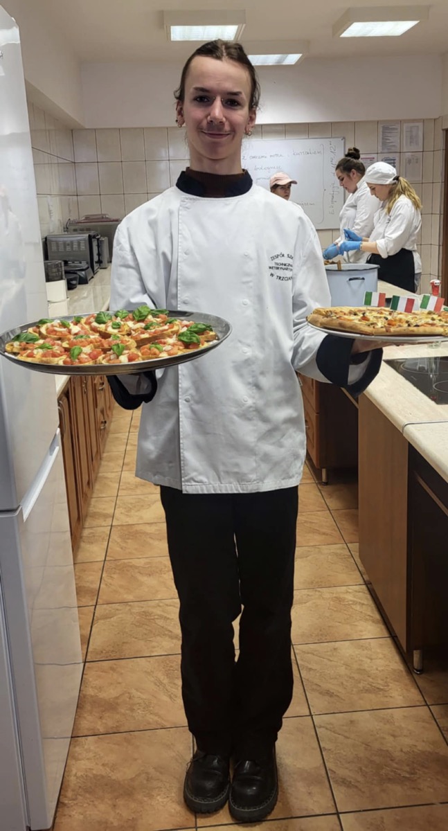 53aa6135-4e93-436b-bc2e-97cf4909ca9e