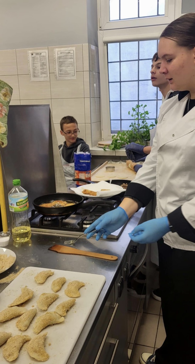 684ab346-a85f-47e0-85ab-b30a6bda2329