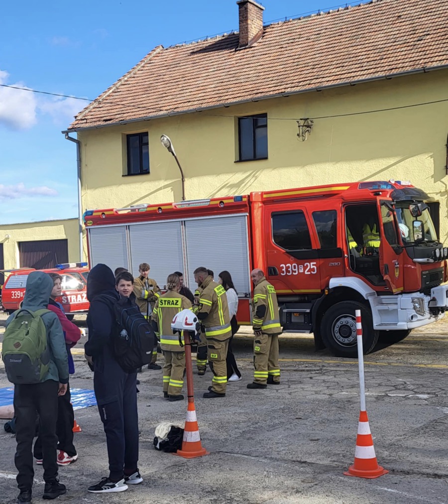 93d5177a-f786-404a-800f-be27a16a6f45